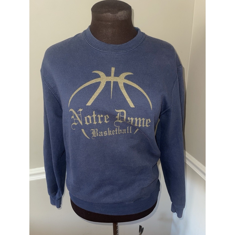 Vintage Notre Dame Basketball Sweatshirt‎ Crewneck Adult Sz XL Runs Small